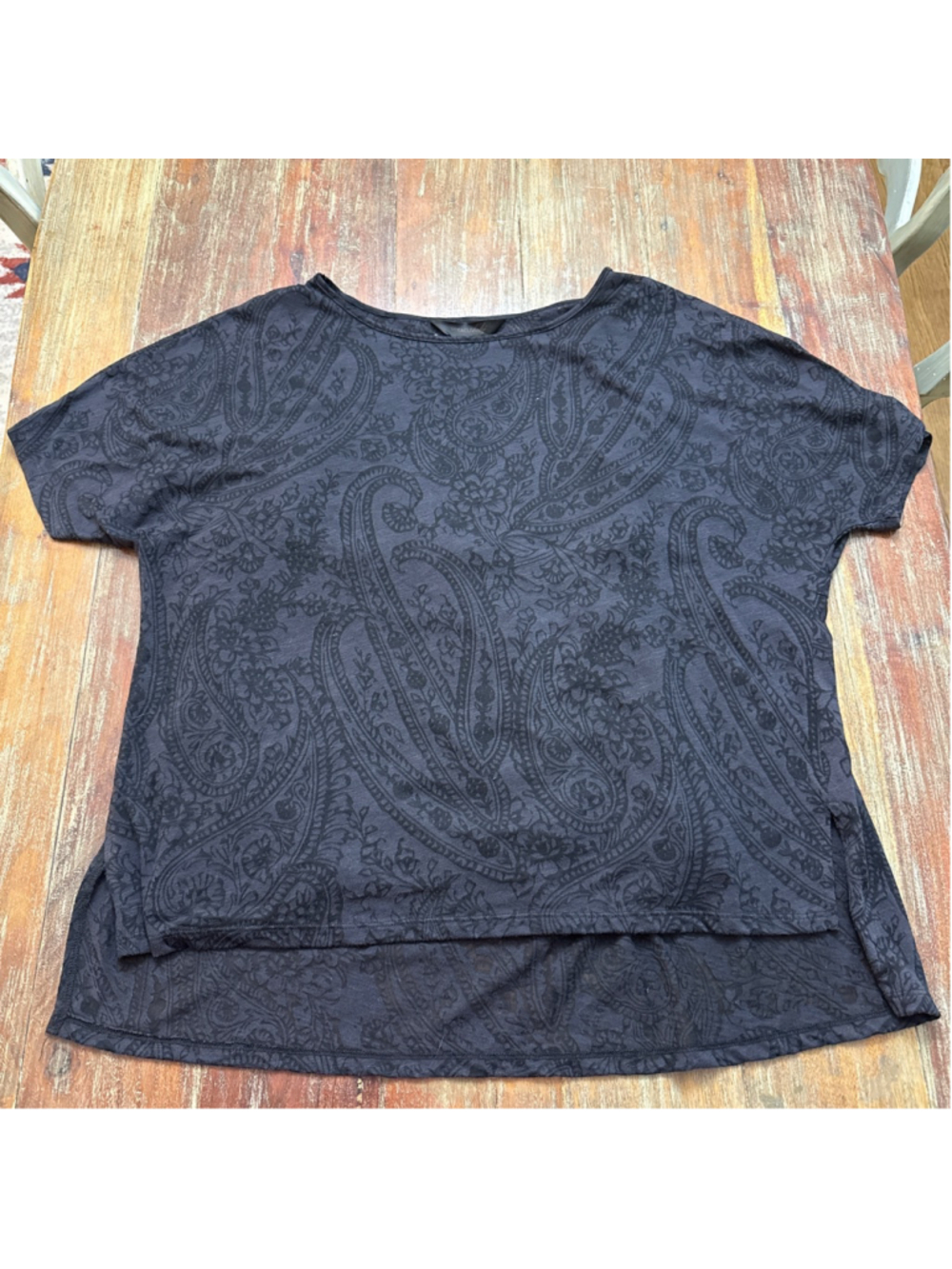 Miraclebody Black Paisley Short Sleeve Tee XL